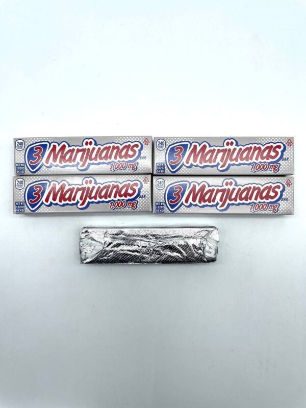 3 Marijuanas Candy Bar